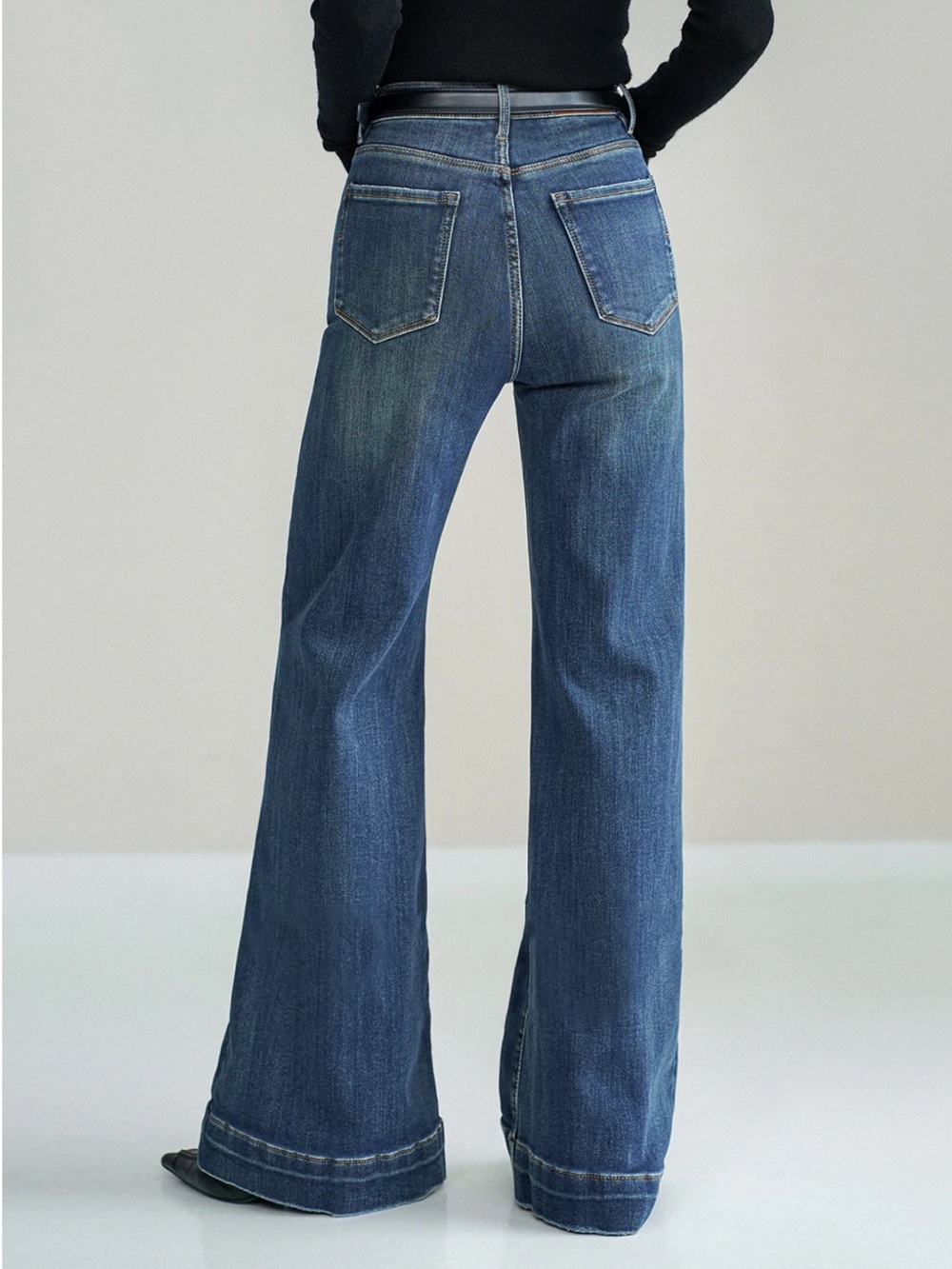 Commense Bootcut Jeans – S (Sold Out, Mid Waist, NWT) - Picture 7 of 8